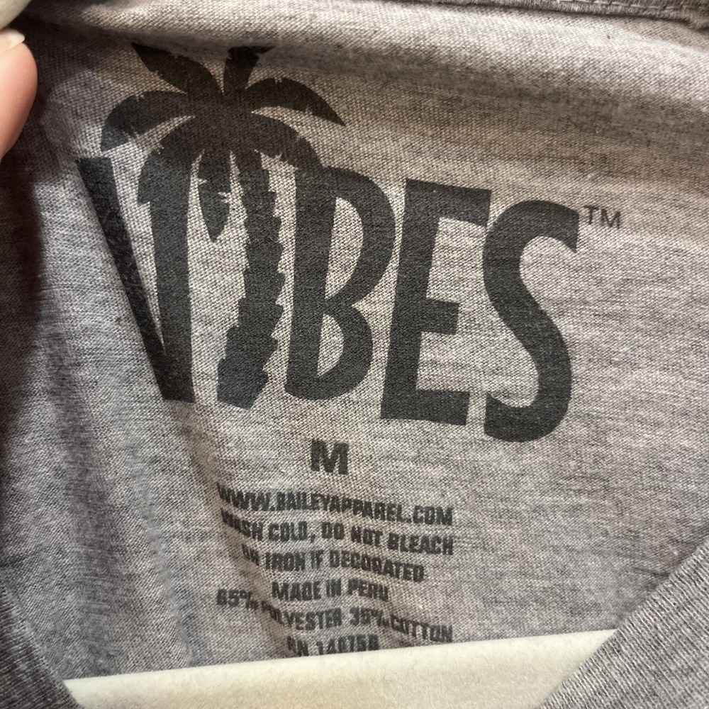 Bailey Apparel Vibes Skull Geisha Fan Graphic T Shirt Gray Size M Short‎ Sleeve - Picture 5 of 6